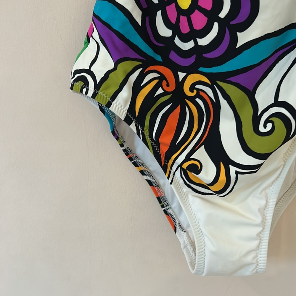 One piece bathing suit. - Picture 4 of 6